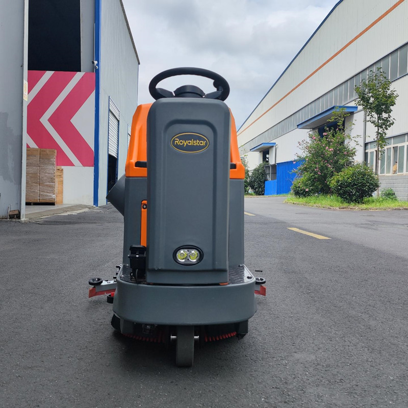 榮事達工業洗地機適用于多種硬質地面使用.jpg